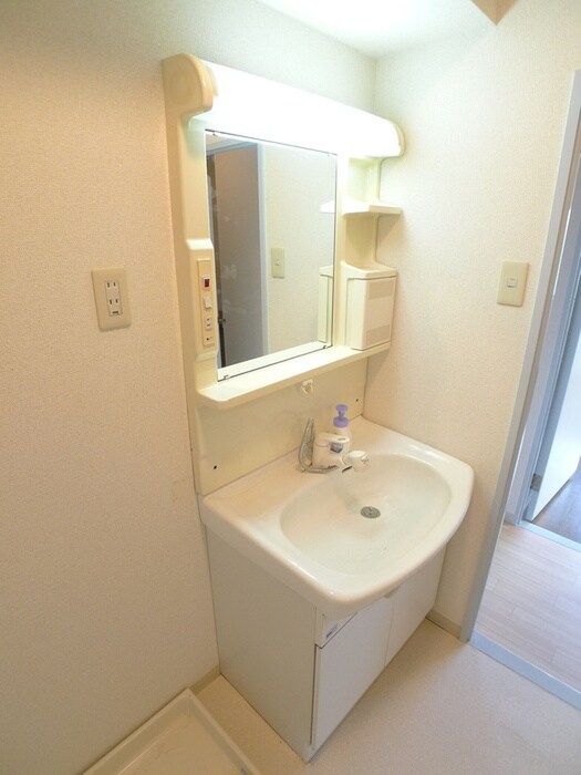 物件内観写真11　(洗面)