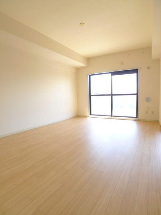 物件内観写真15　(居室)