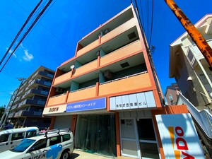 さちが丘佐藤ビル外観写真