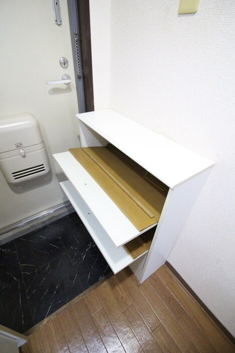 物件内観写真18　(靴箱)
