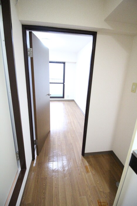 物件内観写真19　(廊下)