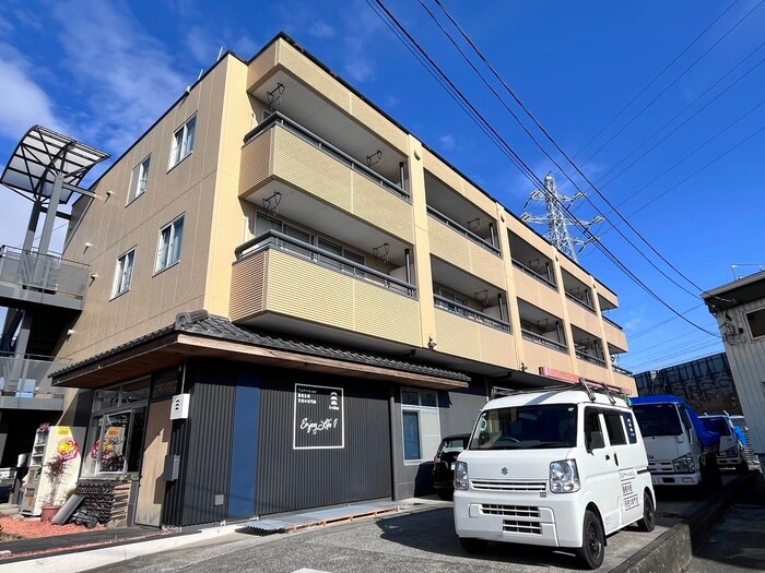 物件外観写真4　(外観写真)