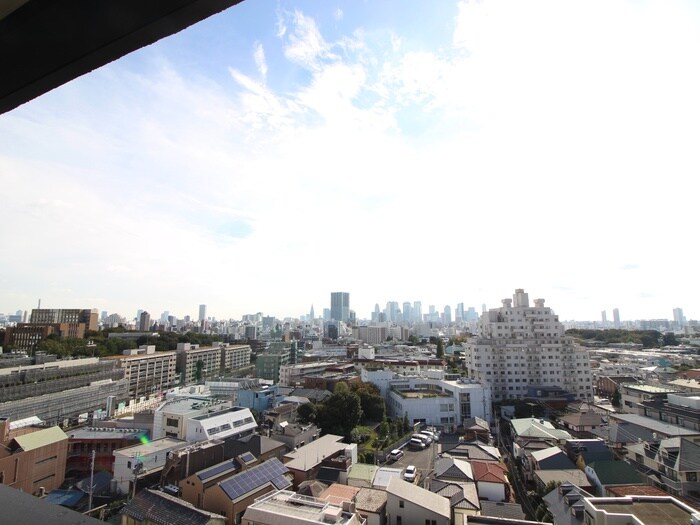 物件内観写真16　(室内からの展望)