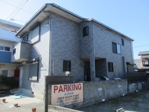 ハイツアワーズ外観写真