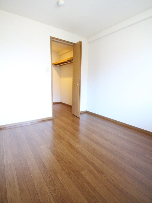 物件内観写真11　(居室)