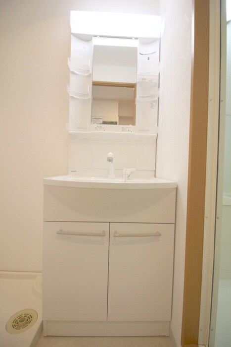 物件内観写真7　(洗面)