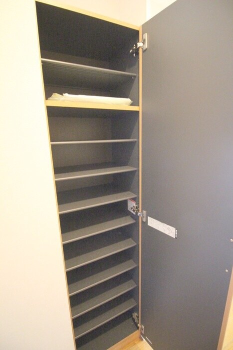 物件内観写真11　(靴箱)