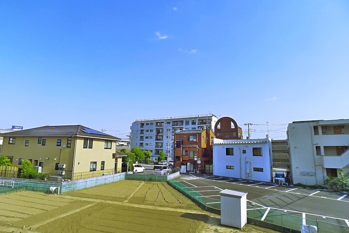 物件内観写真22　(室内からの展望)