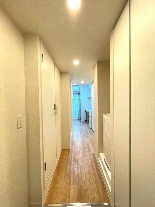 物件内観写真9　(廊下)