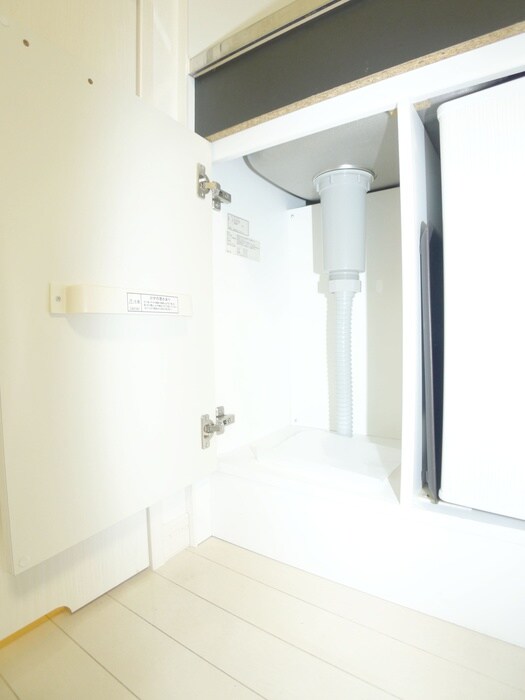 物件内観写真12　(収納)