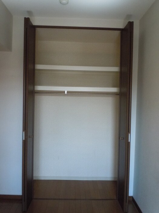 物件内観写真8　(収納)