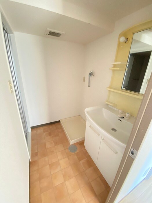 物件内観写真9　(洗濯機置場)