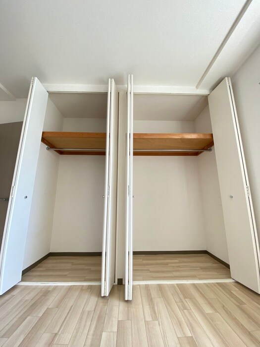 物件内観写真13　(収納)