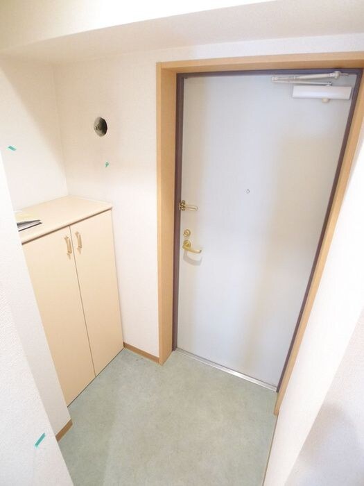 物件内観写真19　(玄関)