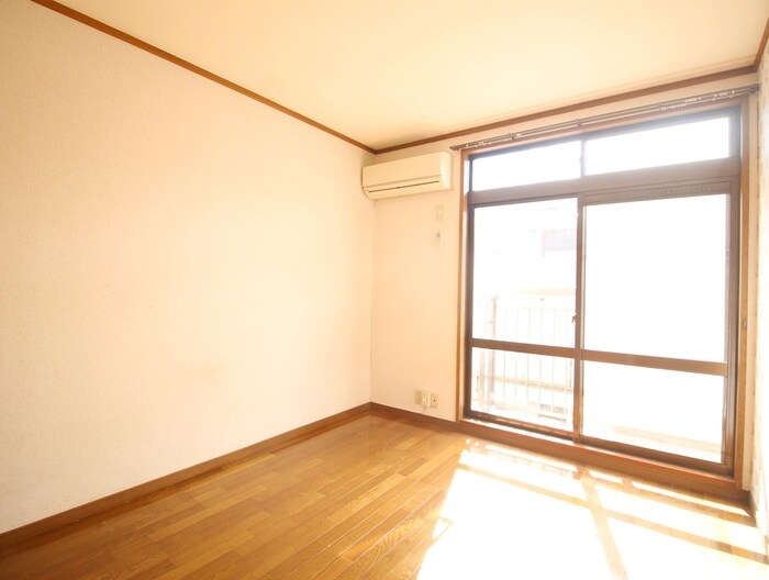 物件内観写真9　(居室)