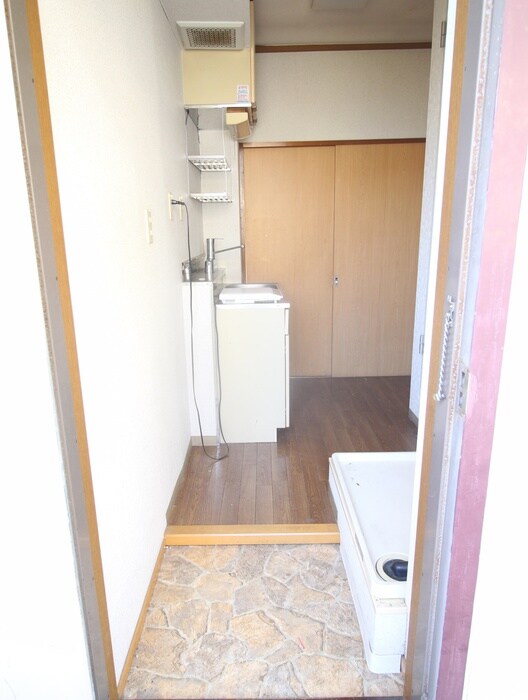 物件内観写真18　(玄関)