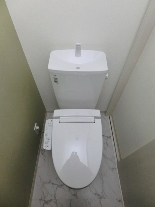 物件内観写真13　(トイレ)