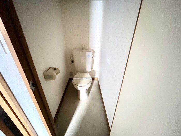 物件内観写真12　(トイレ)