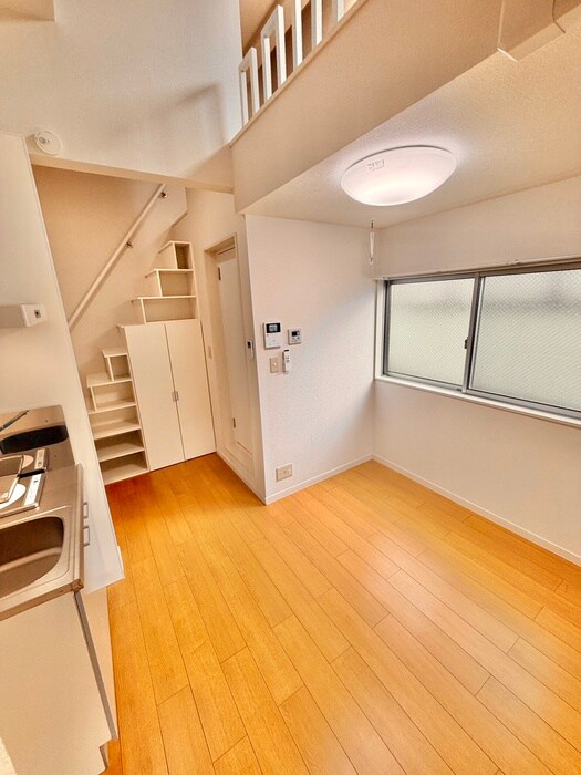 物件内観写真8　(居室)