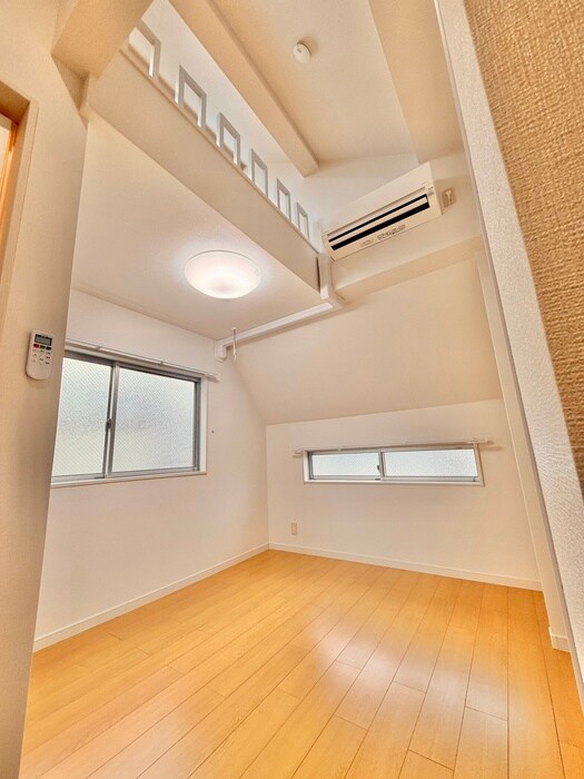 物件内観写真9　(居室)