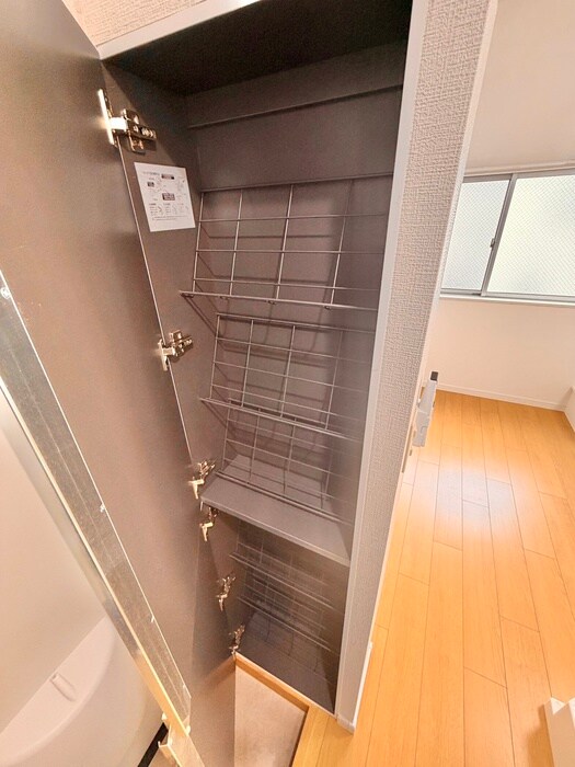 物件内観写真15　(靴箱)