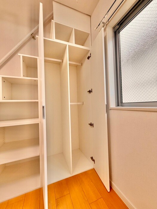 物件内観写真16　(収納)