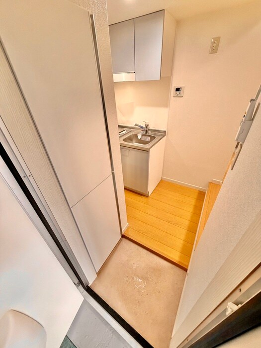 物件内観写真17　(玄関)