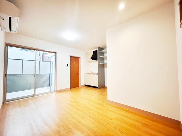 物件内観写真9　(室内からの展望)