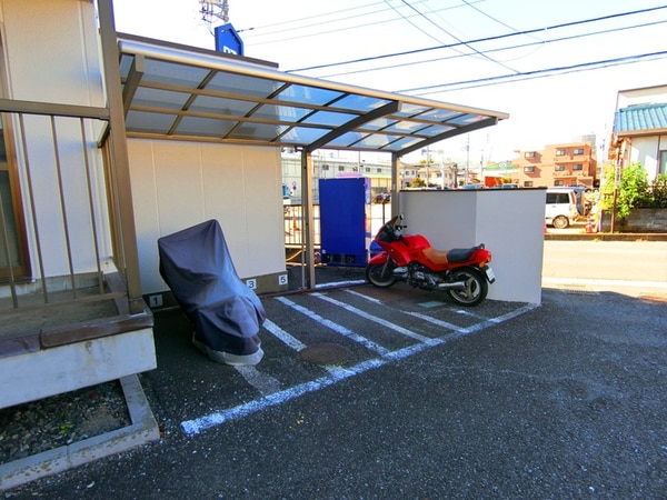 バイク置き場