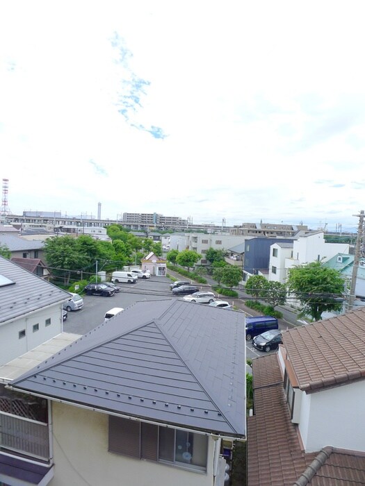 物件内観写真20　(室内からの展望)