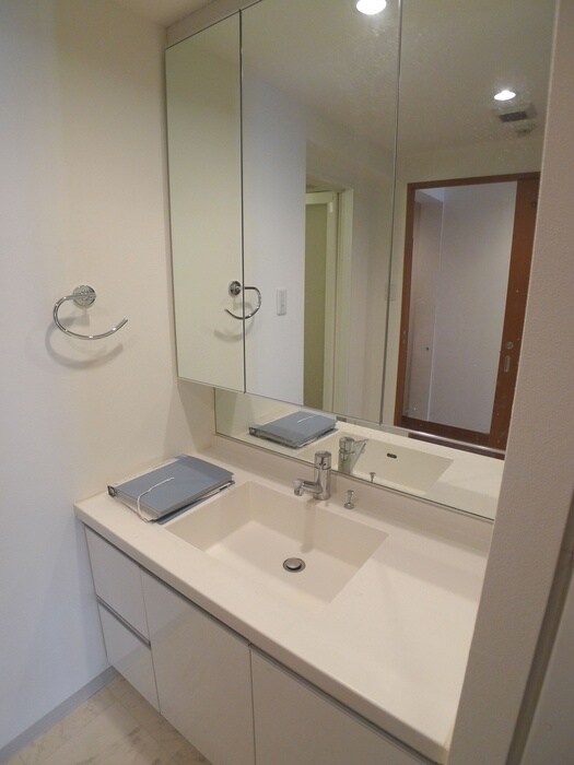 物件内観写真16　(洗面)