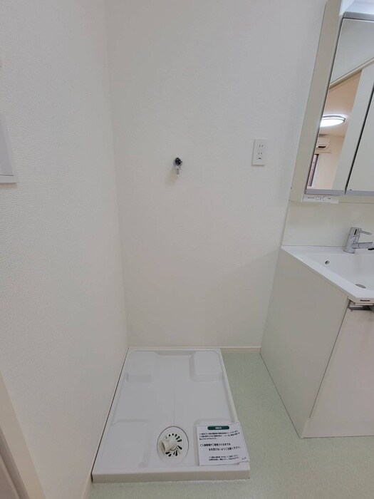 物件内観写真21　(洗濯機置場)