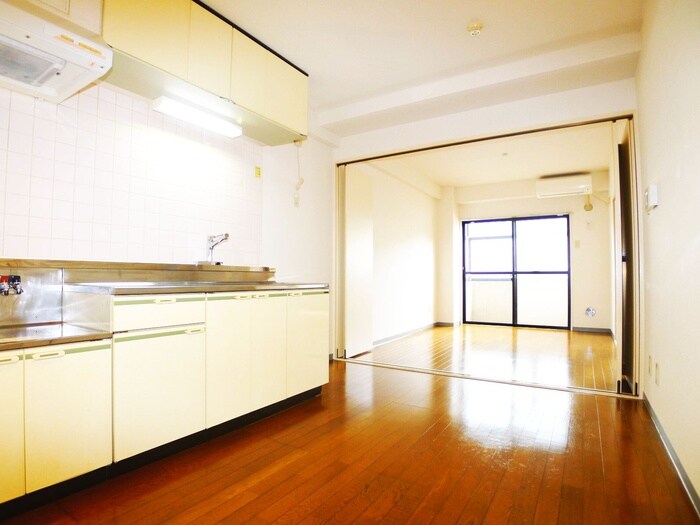 物件内観写真9　(居室)