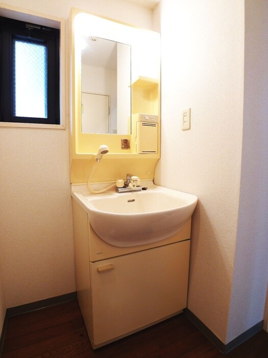 物件内観写真11　(洗面)