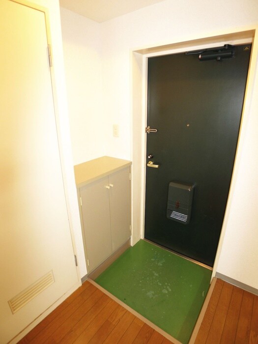 物件内観写真15　(玄関)