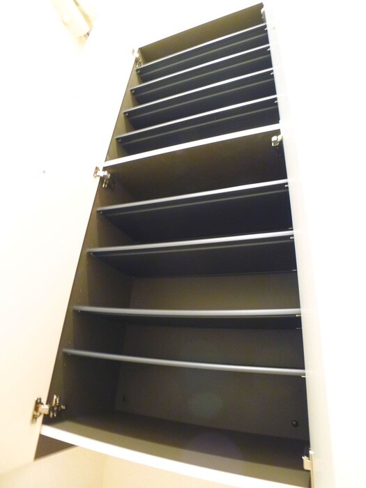 物件内観写真11　(靴箱)