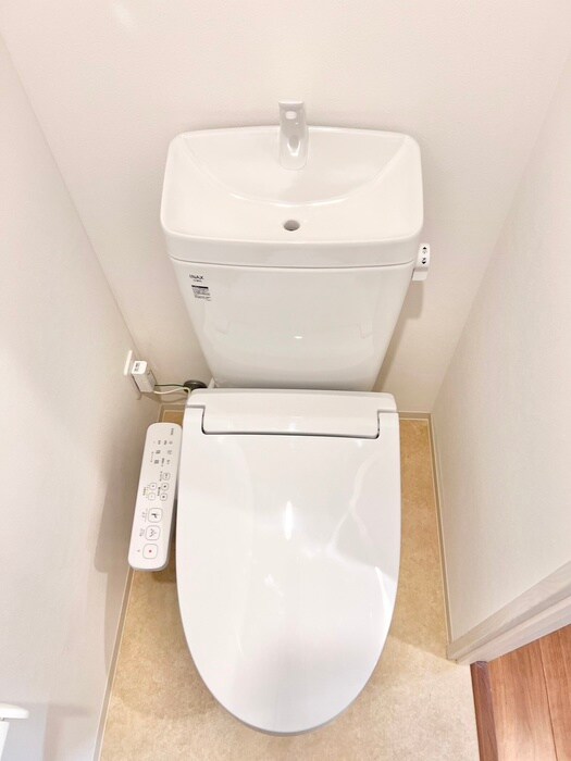 物件内観写真14　(トイレ)