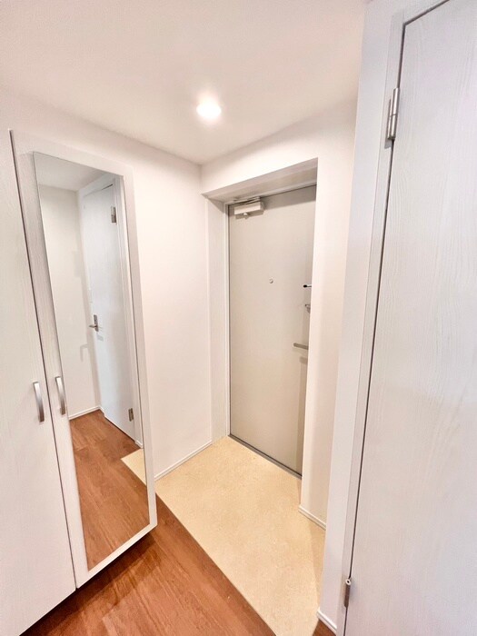 物件内観写真18　(玄関)