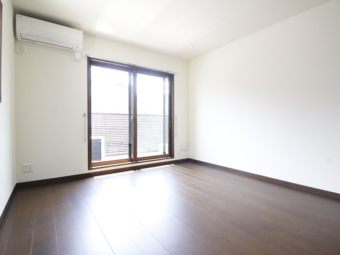 物件内観写真8　(ベランダ・バルコニー)