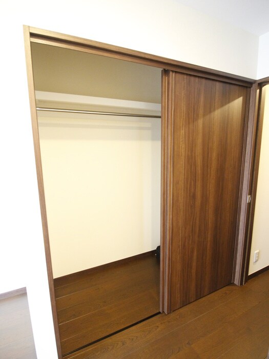 物件内観写真11　(収納)