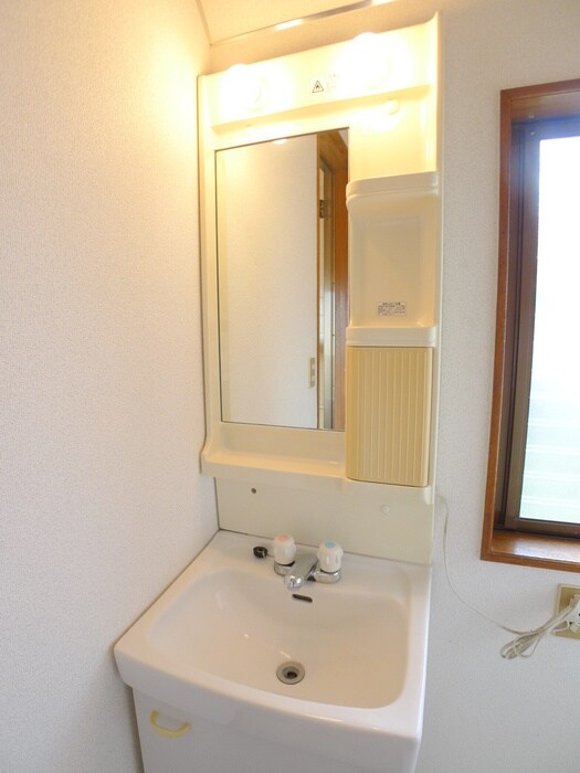 物件内観写真9　(洗面)