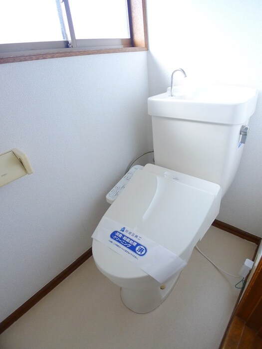 物件内観写真15　(トイレ)