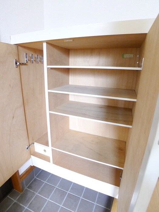 物件内観写真17　(靴箱)