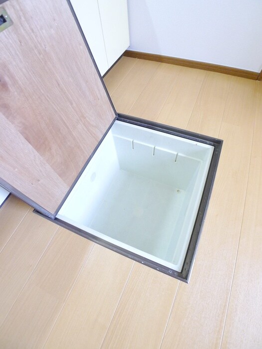 物件内観写真13　(収納)