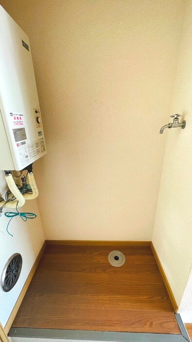 コーポリカ　３の洗濯機置場