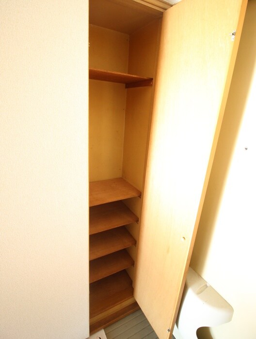 コーポリカ　３の靴箱