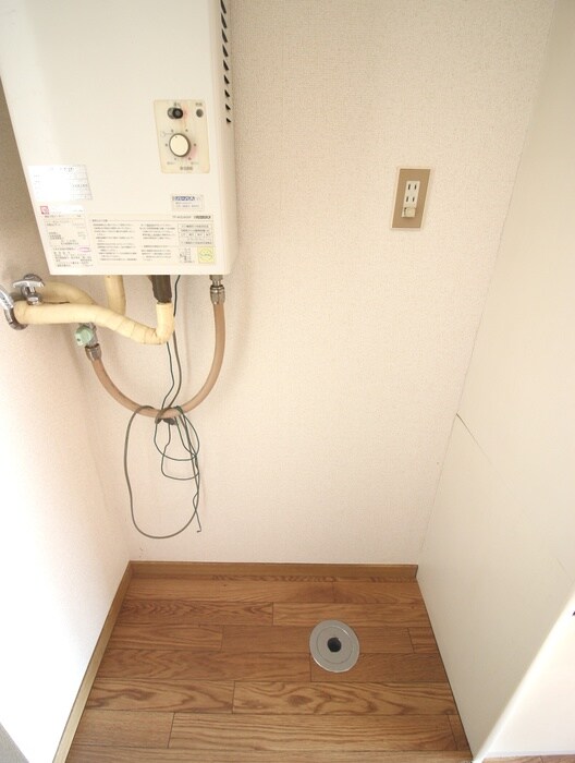 コーポリカ　３の洗濯機置場