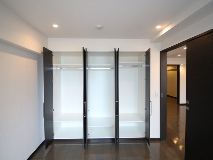 物件内観写真10　(収納)