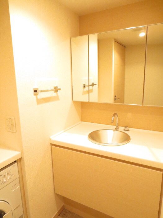 物件内観写真12　(洗面)