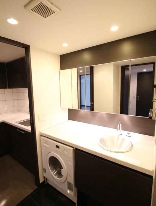 物件内観写真13　(洗面)